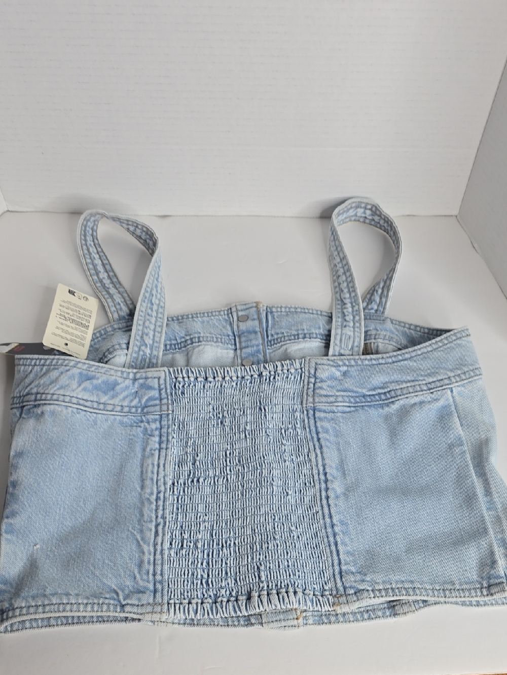 Levi's Women's Drea Tank Denim Top Large - Picture 7 of 10